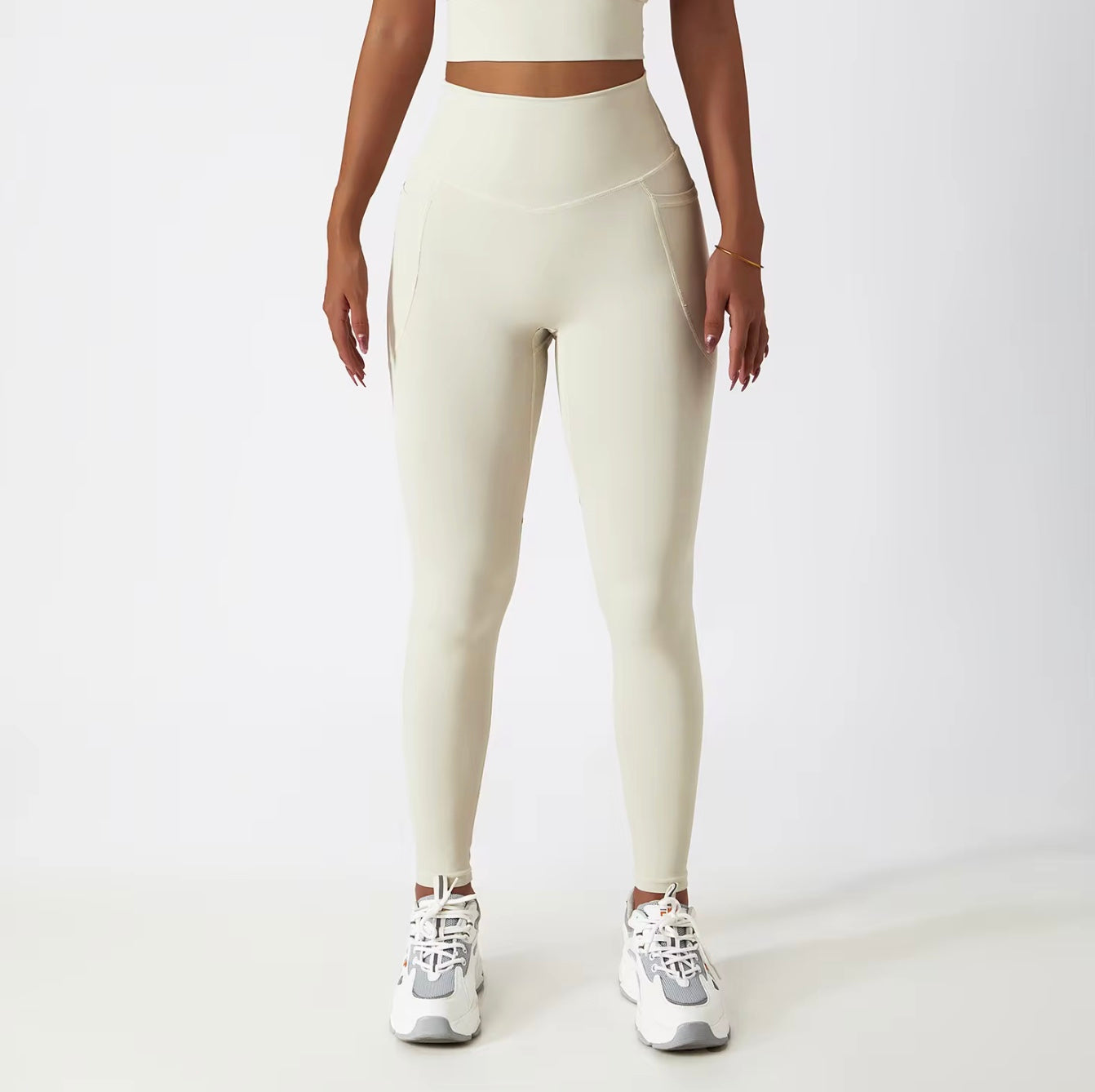 4-Piece Seamless Tummy Control Sportswear Naked Feel Fabric Yoga Set